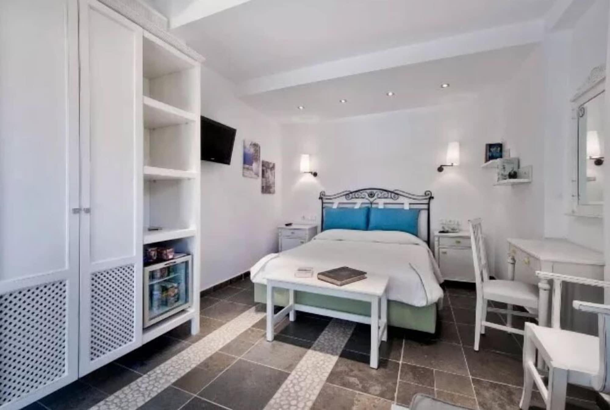 Antigoni Seaside Otel 4*