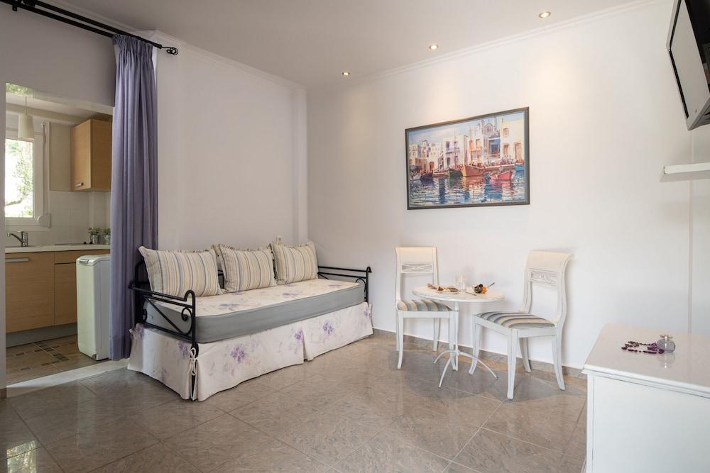 Antigoni Seaside Ξενοδοχείο 4*