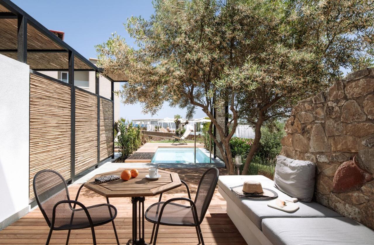Antigoni Seaside Hotel